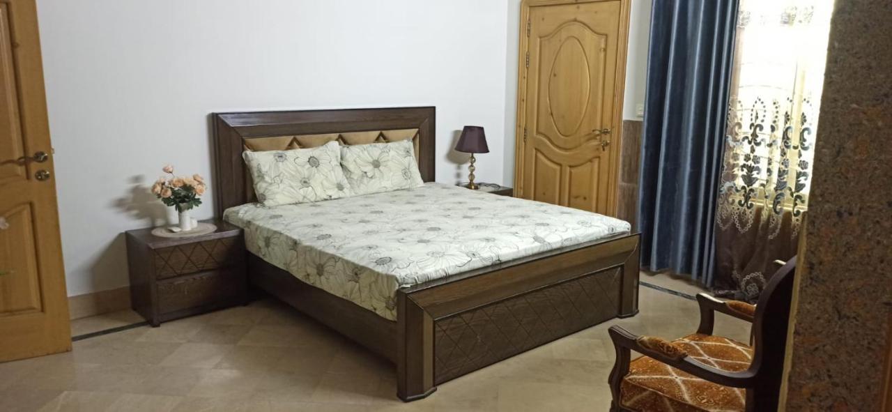Ivy House Hotel Rawalpindi Ngoại thất bức ảnh